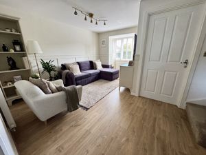 Lounge- click for photo gallery